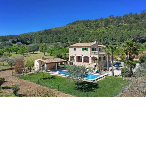 Villa in es Barcares Sleeps 12 includes Swimming pool Air Con and WiFi