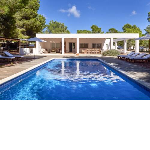 Villa in Es Cubells Sleeps 8 includes Swimming pool and Air Con