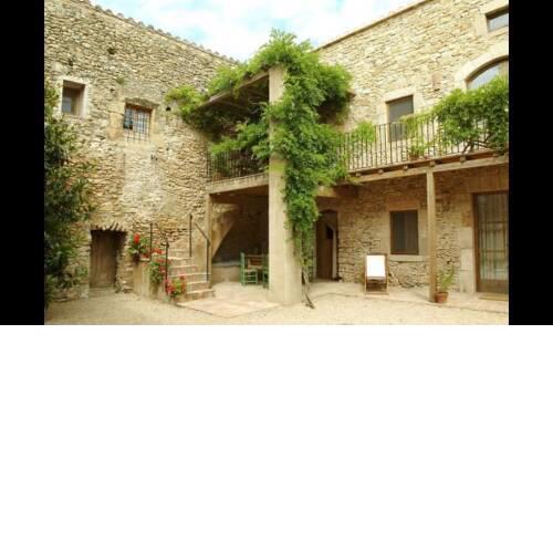 Villa in Fontclara Sleeps 4 with Pool and Air Con