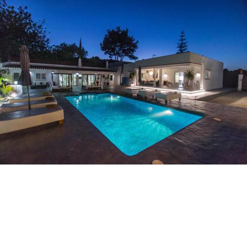 Villa in Ibiza Town with private pool, sleeps 810 - Villa Isabelle