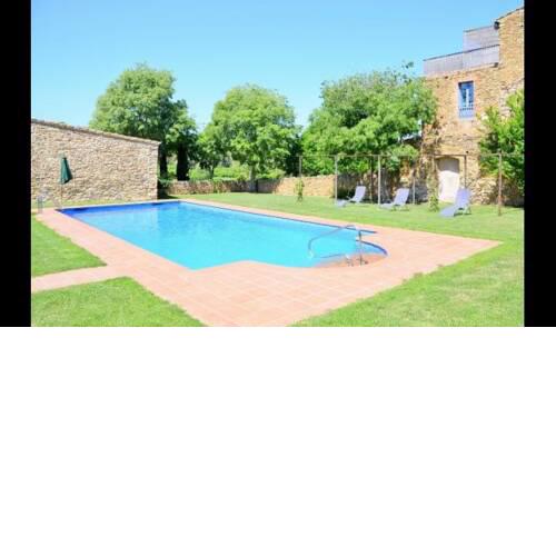 Villa in La Bisbal Sleeps 4 includes Swimming pool 8