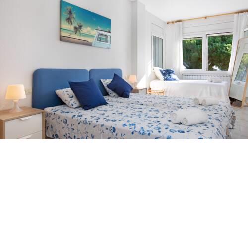 Villa in Lloret de Mar Sleeps 10 includes Swimming pool and WiFi