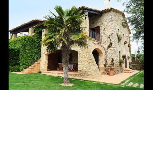Villa in Pals Sleeps 3 with Pool and Air Con