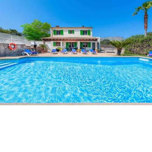 Villa in Pollenca Sleeps 10 with Pool Air Con and WiFi