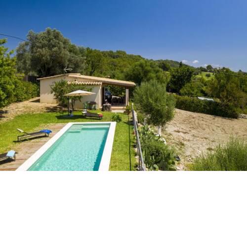 Villa in Pollenca Sleeps 4 with Pool Air Con and WiFi