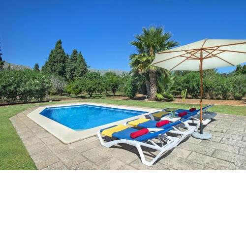 Villa in Pollenca Sleeps 4 with Pool and Air Con
