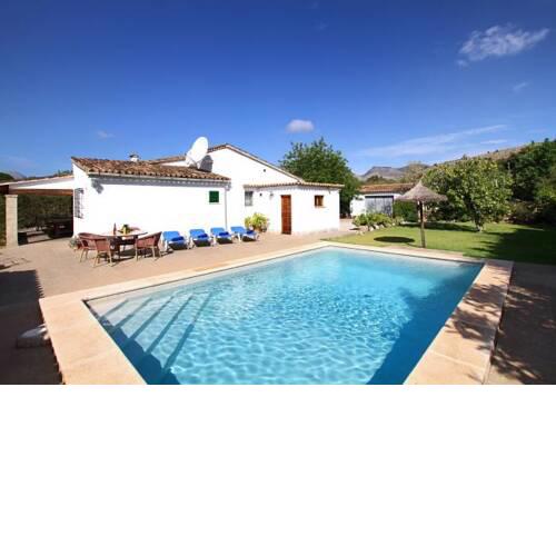 Villa in Pollenca Sleeps 4 with Pool and WiFi
