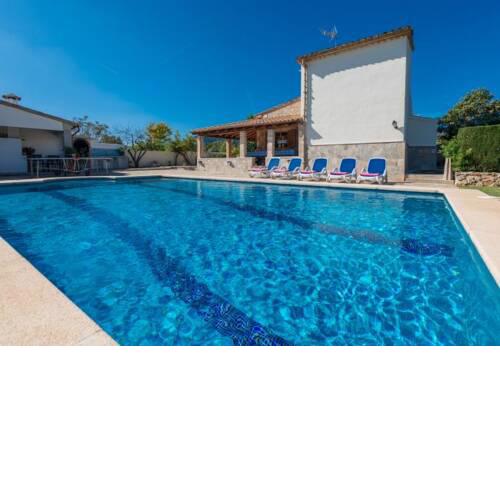 Villa in Pollenca Sleeps 5 includes Swimming pool Air Con and WiFi