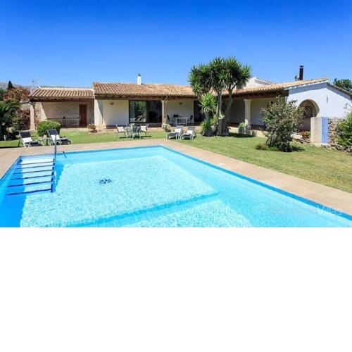 Villa in Pollenca Sleeps 6 includes Swimming pool Air Con and WiFi 3 9
