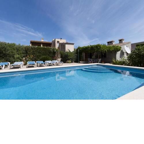 Villa in Pollenca Sleeps 6 includes Swimming pool Air Con and WiFi