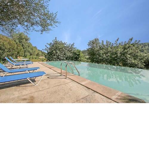 Villa in Pollenca Sleeps 8 includes Swimming pool Air Con and WiFi 4