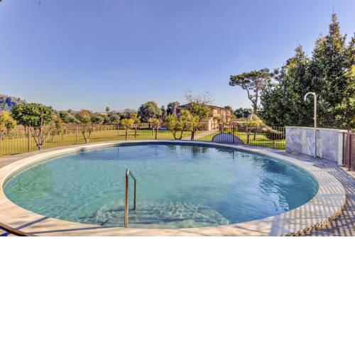 Villa in Pollenca Sleeps 8 includes Swimming pool and Air Con 9