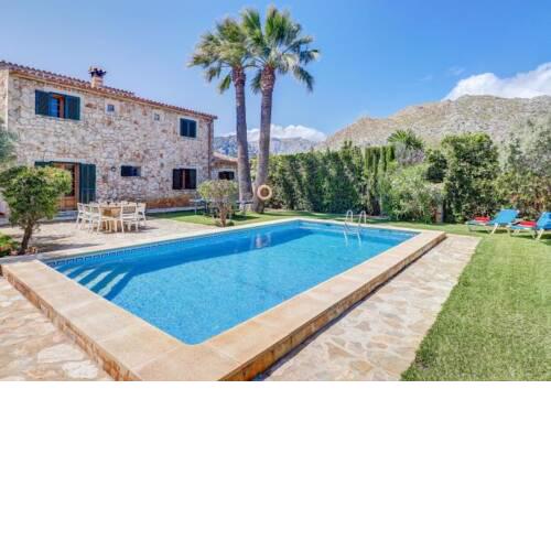 Villa in Pollenca Sleeps 8 with Pool and Air Con