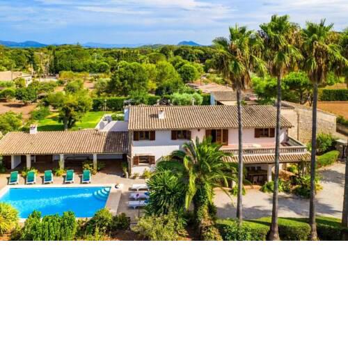 Villa in Pollenca Sleeps 8 with Pool and WiFi