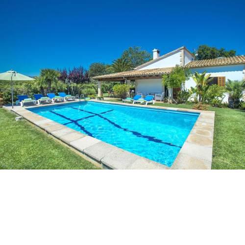 Villa in Port de Pollenca Sleeps 6 includes Swimming pool Air Con and WiFi 6