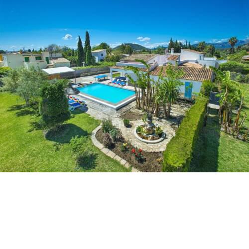 Villa in Port de Pollenca Sleeps 6 includes Swimming pool and WiFi