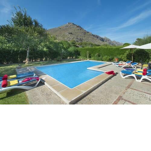 Villa in Port de Pollenca Sleeps 6 with Pool and WiFi