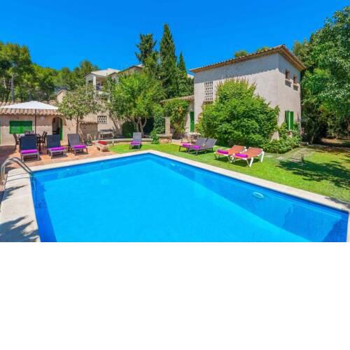 Villa in Port de Pollenca Sleeps 8 with Pool and WiFi