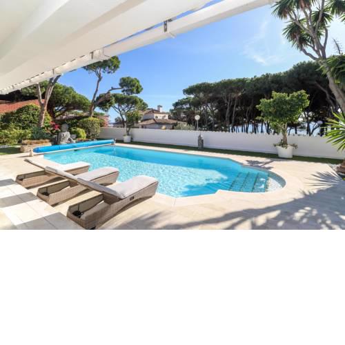 Villa in Puerto Cabopino