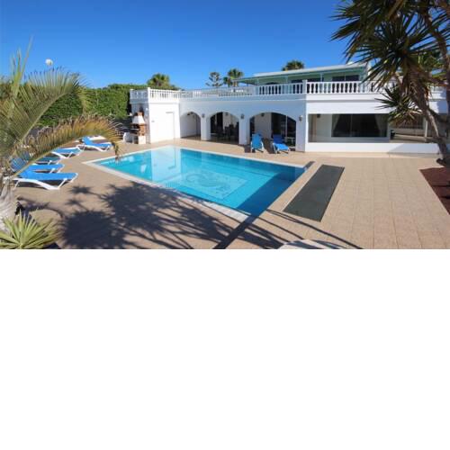 Villa in Puerto Calero Sleeps 8 includes Swimming pool and Air Con 6