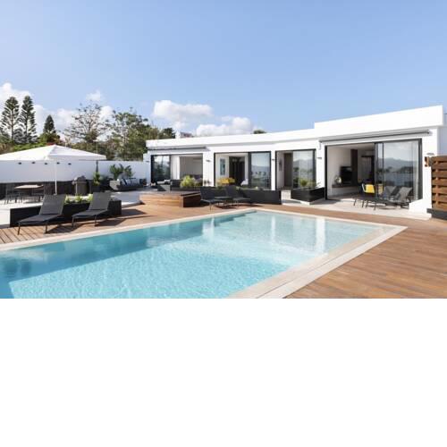 Villa in Puerto del Carmen Sleeps 10 includes Swimming pool and Air Con