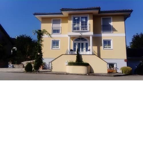 Villa in Seenahe Badesee Ehmetsklinge