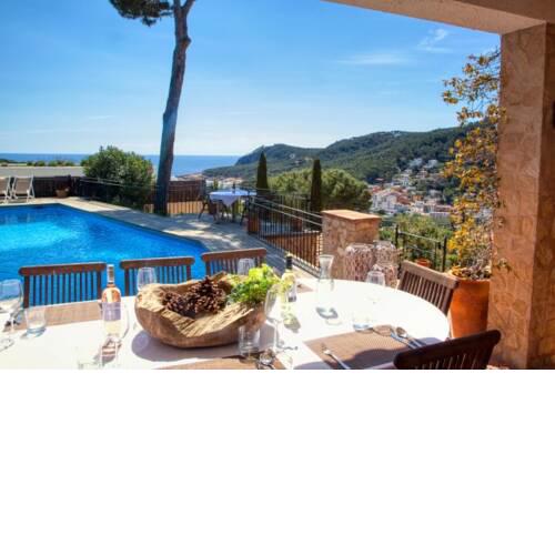 Villa in Tamariu Sleeps 8 includes Swimming pool