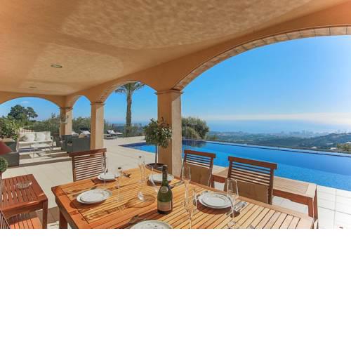 Villa Infinity