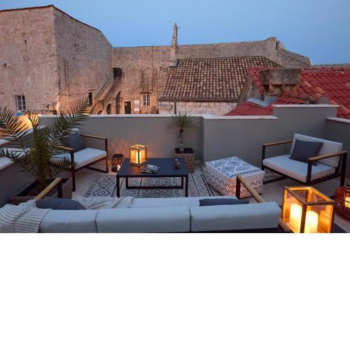 Villa inside the Old town with private terrace