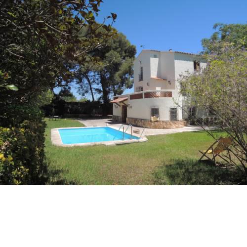 Villa Isabel Bed & Breakfast