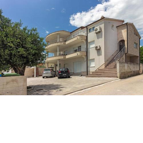 Villa IVANA in Kastela