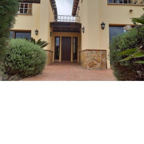 Villa Jacaranda