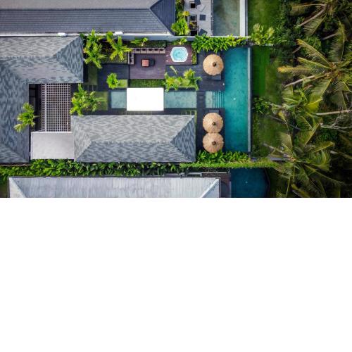 Villa Jacuzzi by BaliSuperHost