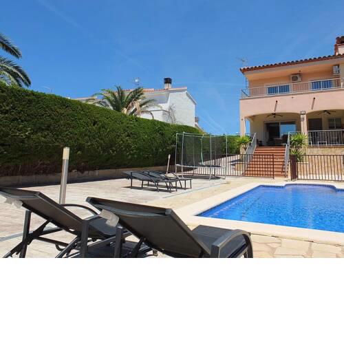 Villa Jasmina well equipped villa with air conditioning & private swimming pool ideal for families