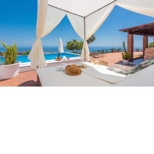 Villa Javier Torrox by Ruralidays