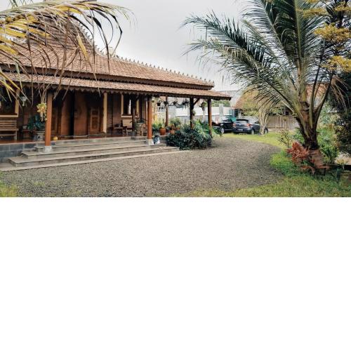 Villa Joglo Cimande