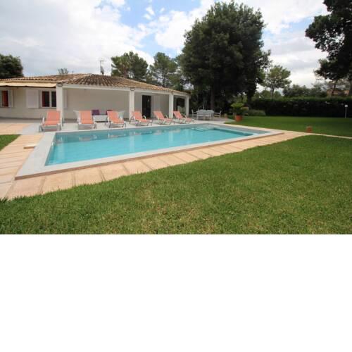 Villa Julian