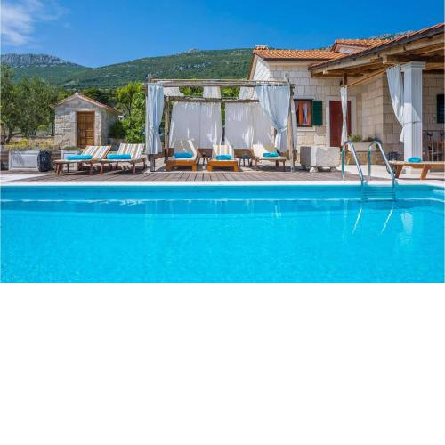 Villa Jure