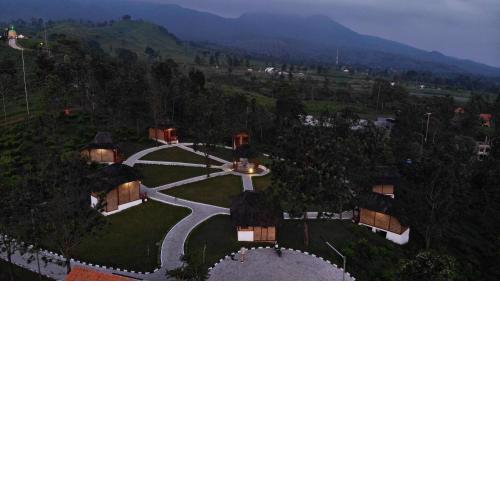 Villa Kahuripan Smart Hill Camp