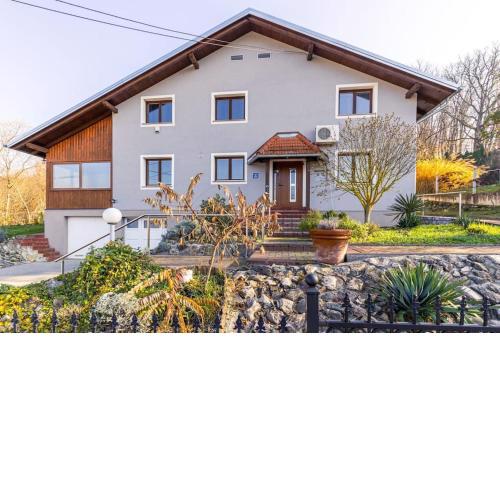 Villa Kaja