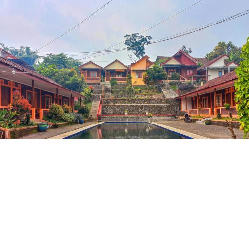 Villa Kampoeng City Pacet RedPartner