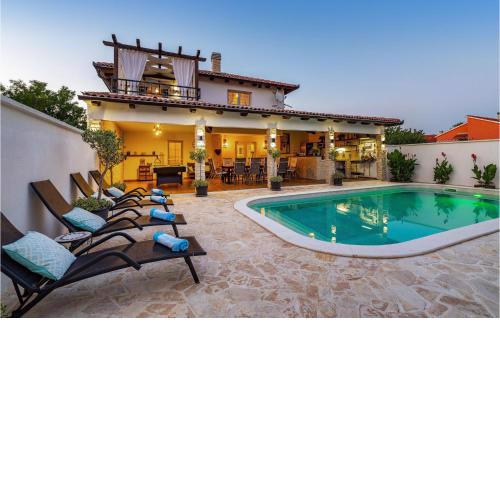 Villa Karmen