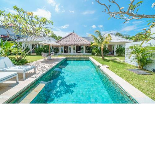 Villa Kelapa Putih - Spacious 4-bedroom Villa with pool PERFECT LOCATION