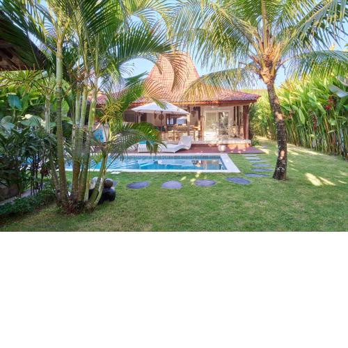 Villa Ketenangan, Sumptuous 3BR Villa with Tropical Vibes in Ubud Area