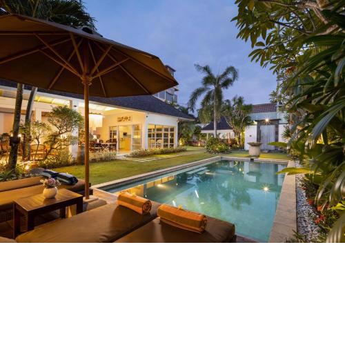 Villa Kiran 1 Seminyak, Big Pool! Big Garden!