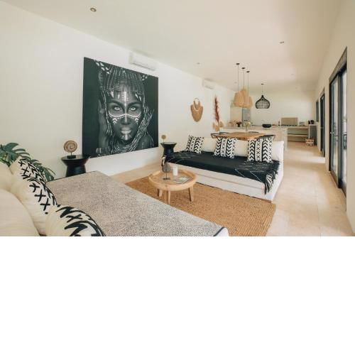 Villa Kirana - Blissful Oasis with Pool & Jungle-View Garden