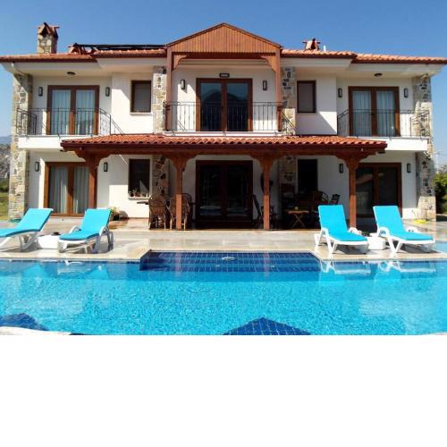 Villa Kösten 4 oda 8 Misafir