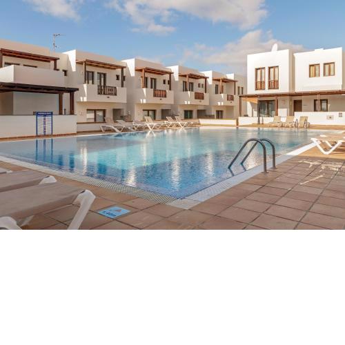 Villa La Calima Share Pool Puerto Calero By PVL