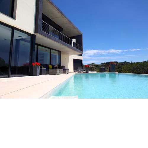 Villa La Riviera