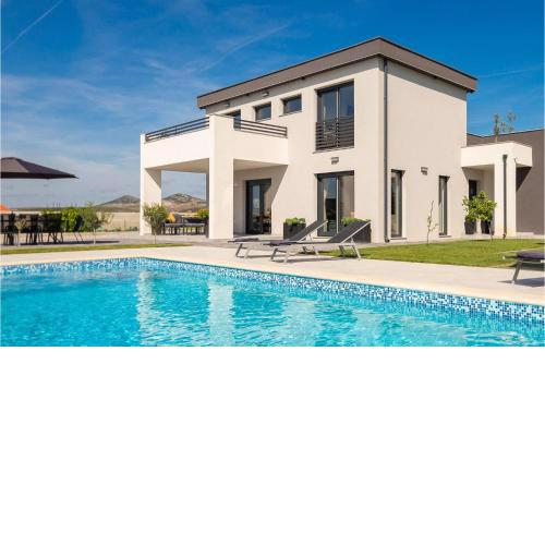 Villa Lacus